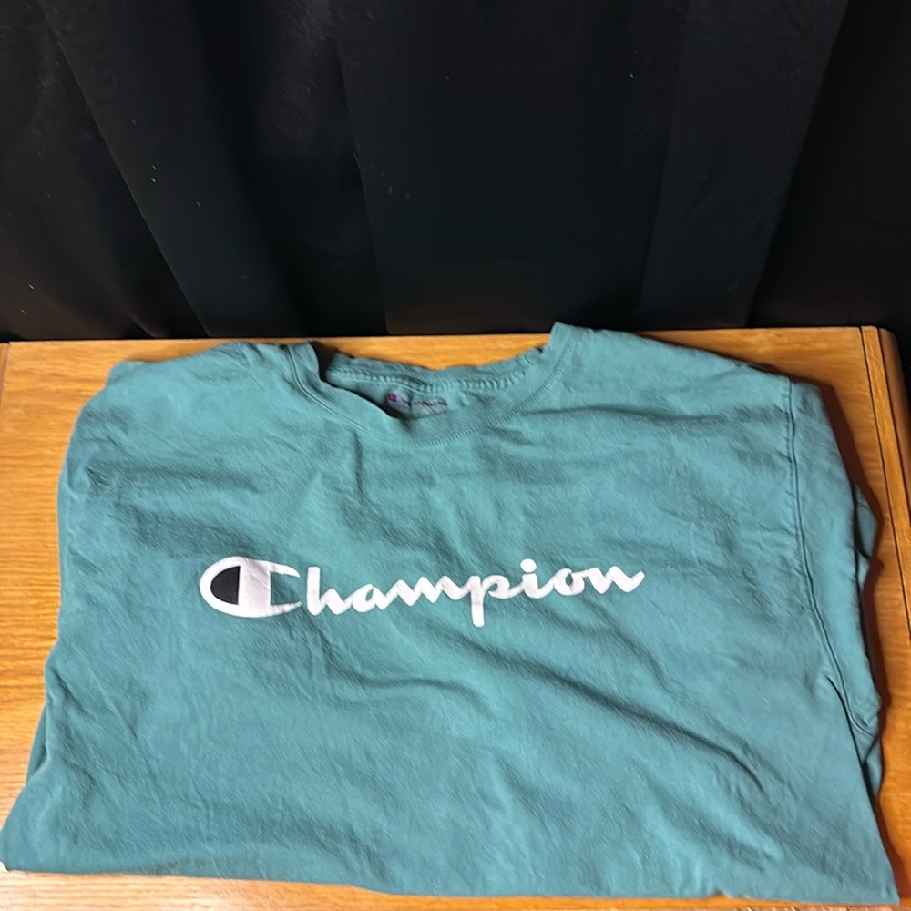 Champion T-Shirt
